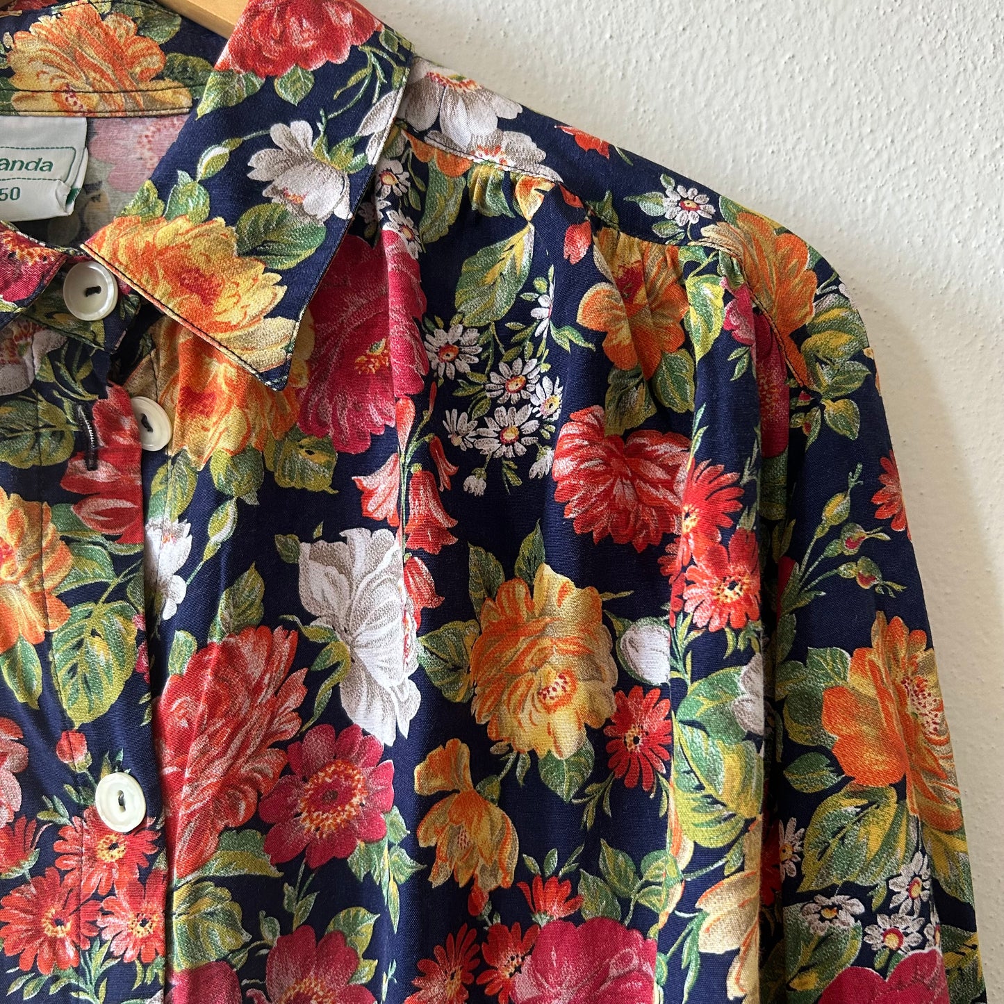 Camicia fiori toni caldi