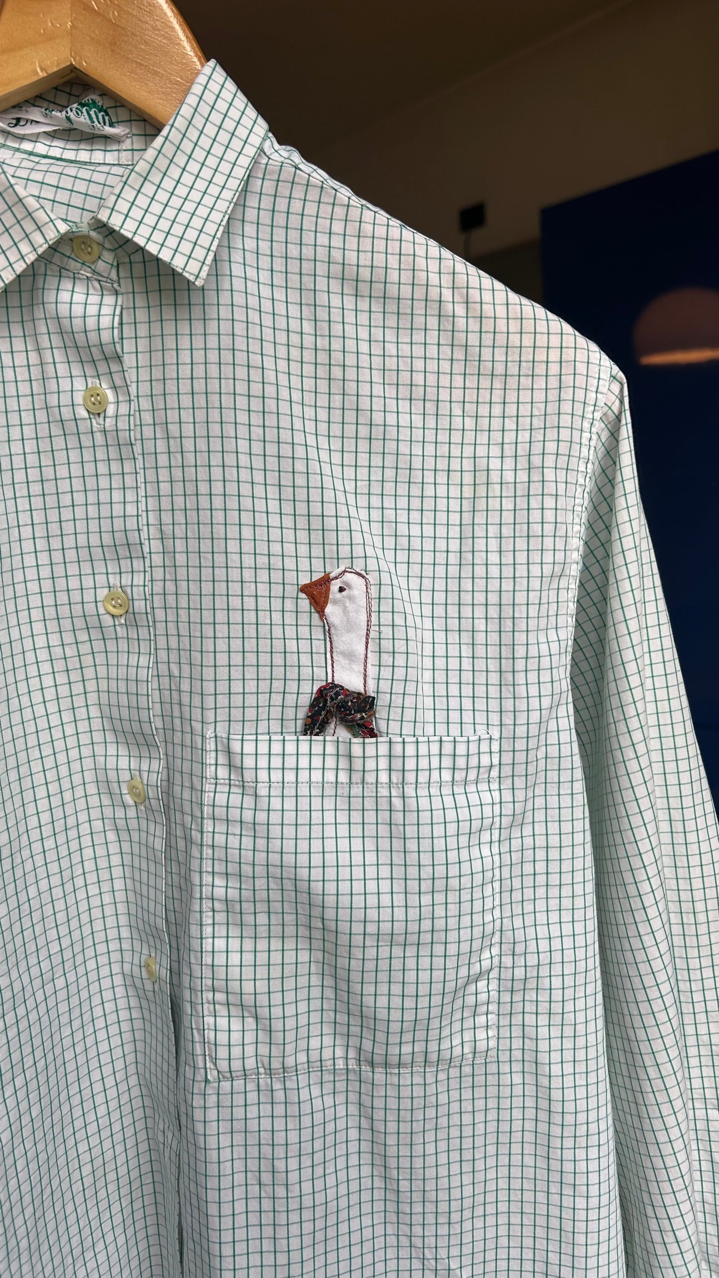 Camicia quadrettata con oca