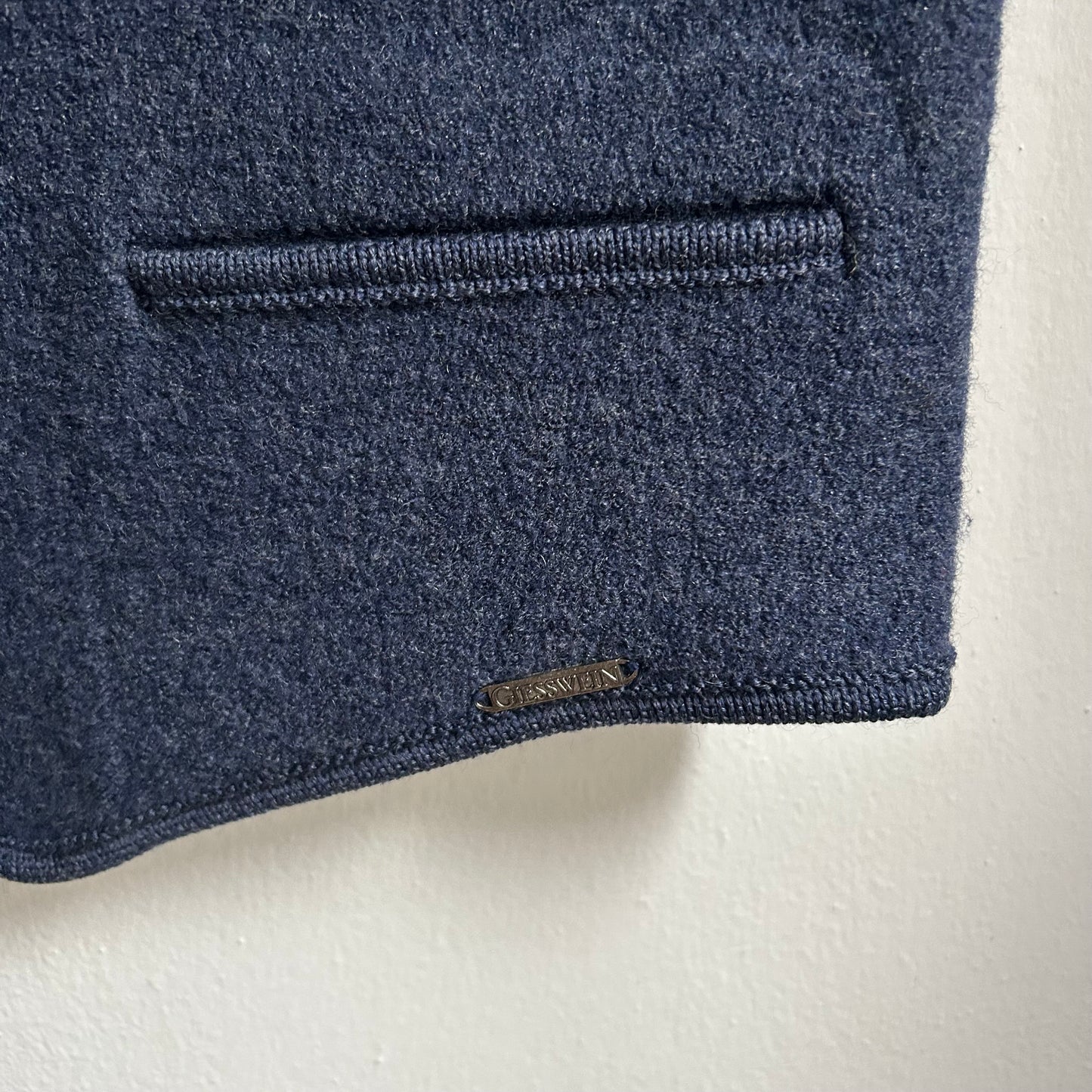 Gilet tirolese blu