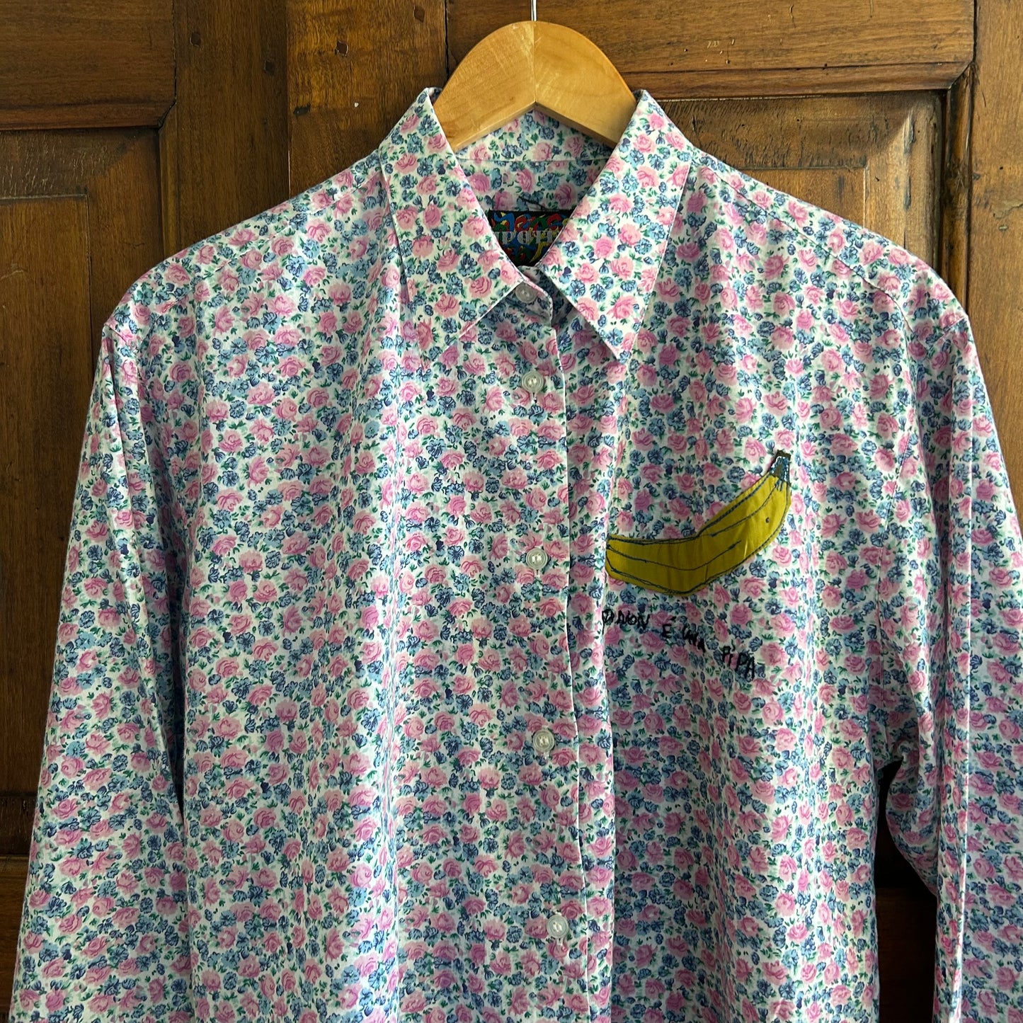 Camicia “questa non è una pipa”
