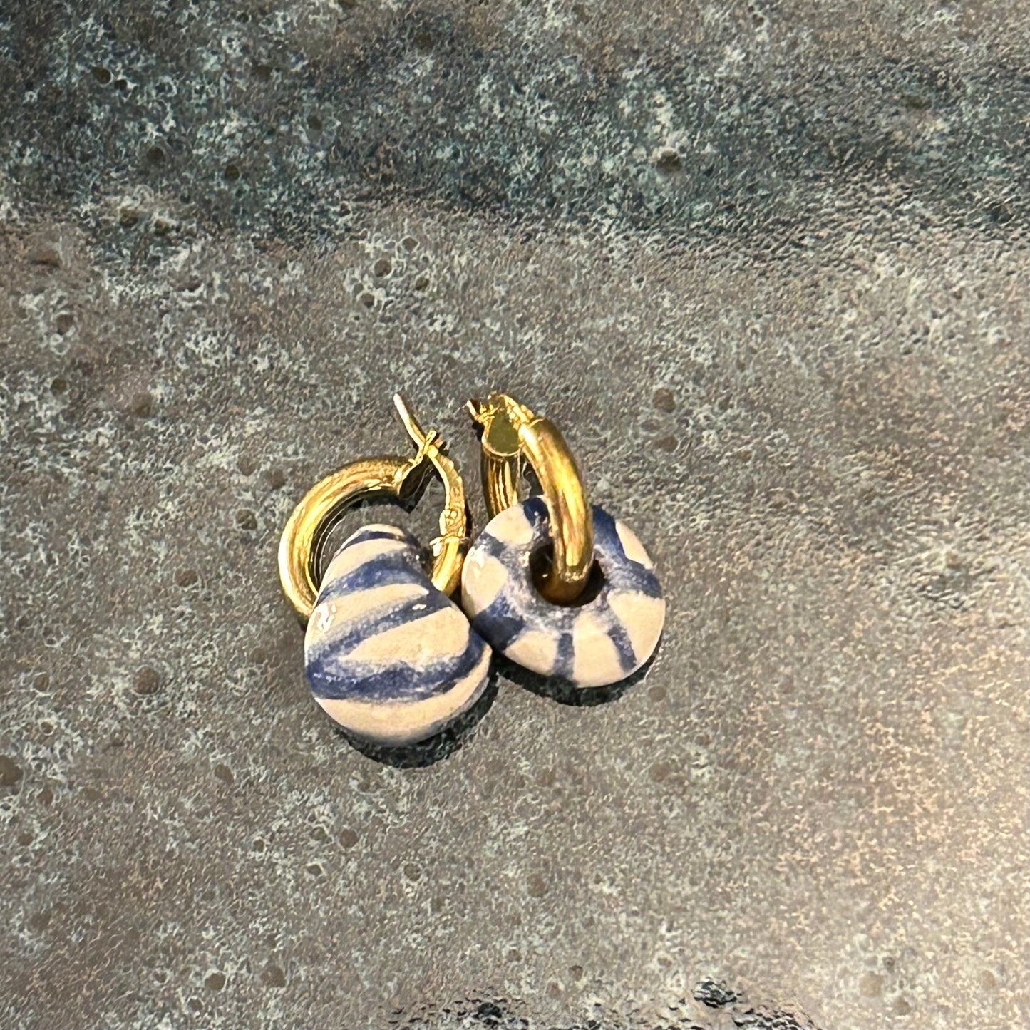 Orecchini “Crisalide blu”