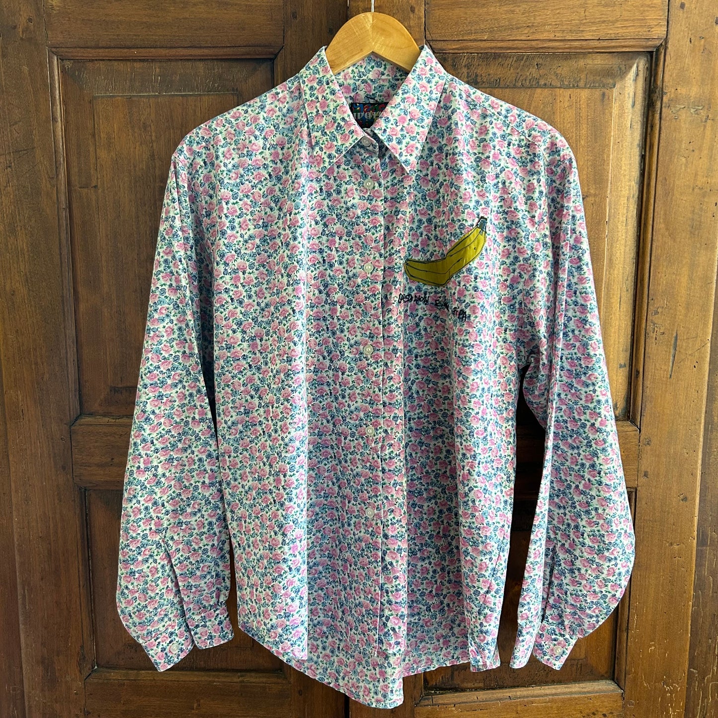 Camicia “questa non è una pipa”