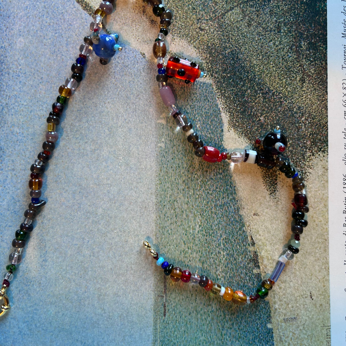 Collana “foglie, cachi, castagne e pianeti”
