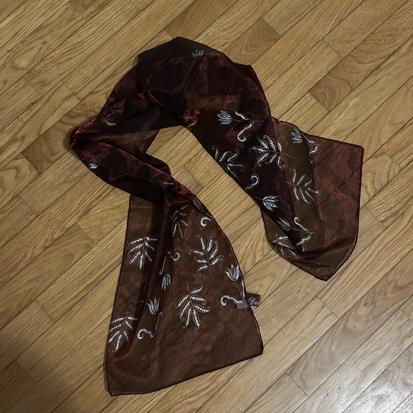 Pashmina rettangolare cangiante con fiori
