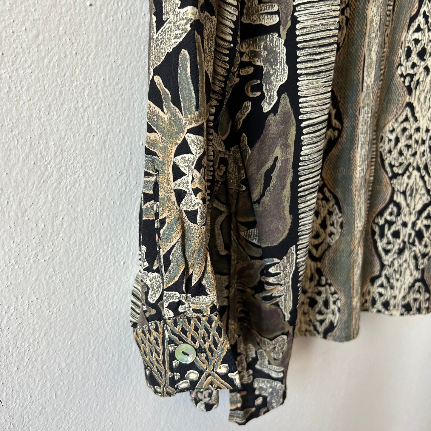 Camicia con spacchi