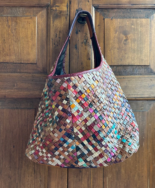 Borsa intrecciata di pelle