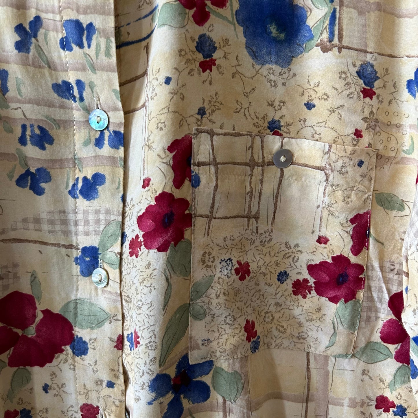 Camicia fiori acquerello
