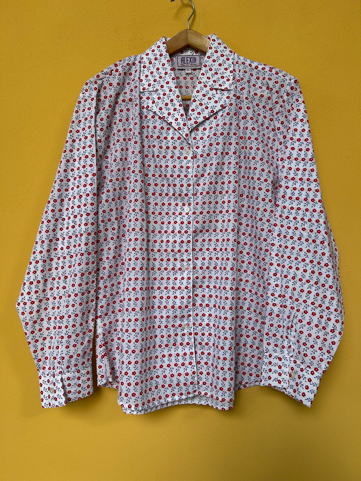 Camicia fiori rossi