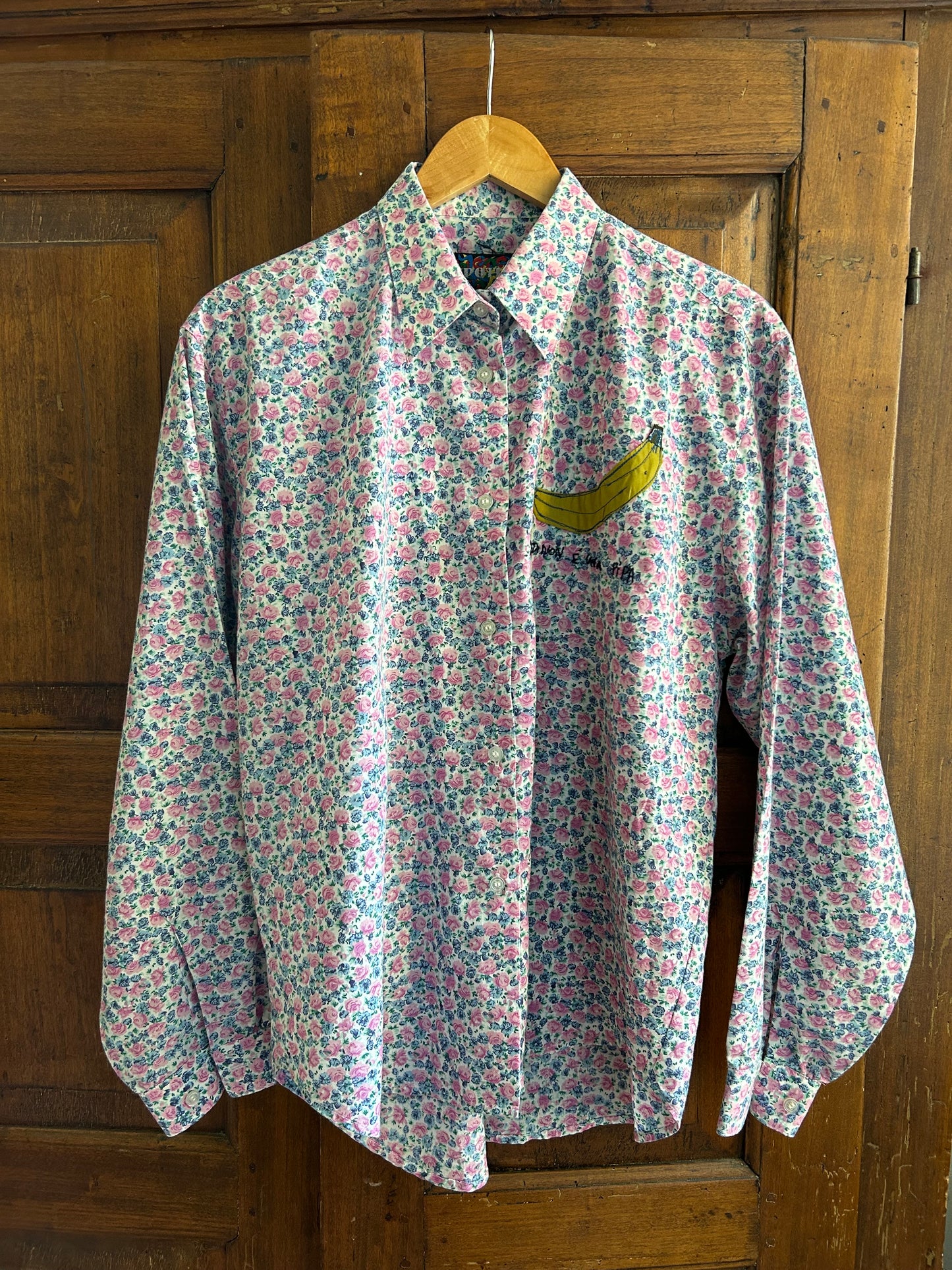Camicia “questa non è una pipa”