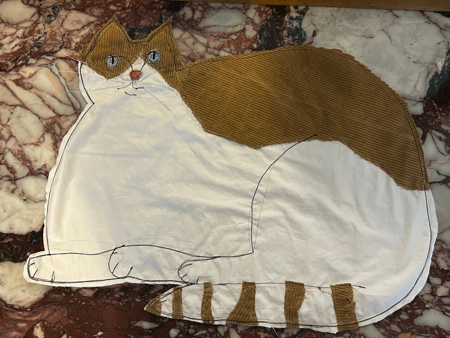 Gatto “ Bianco e beige”